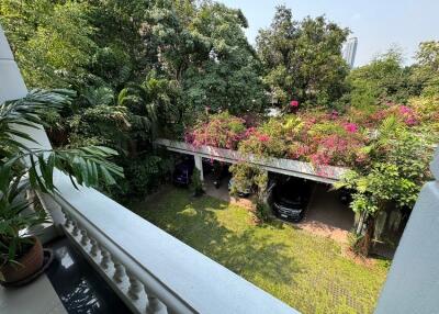 2 Bedroom Apartment For Rent in Sathorn