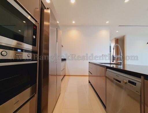 3 Bedroom Apartment For Rent in Phrom Phong