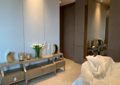 2 Bedroom Condo For Rent    Banyan Tree Bangkok