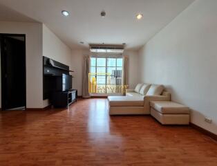 3 Bedroom Condo For Rent in Citi Smart Asoke