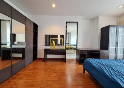 3 Bedroom Condo For Rent in Citi Smart Asoke