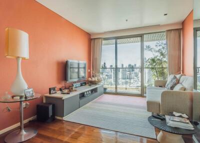 The Lakes  3 Bedroom Condo For Sale in Asoke
