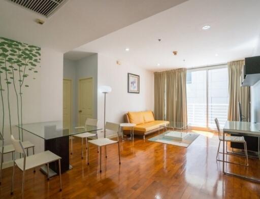 Siri Residence  2 Bed Condo For Rent & Sale in Phrom Phong