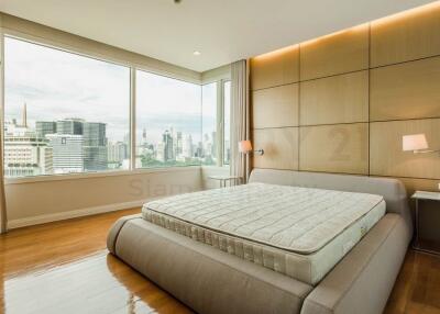 3 Bedroom For Rent in The Royal Saladaeng Silom