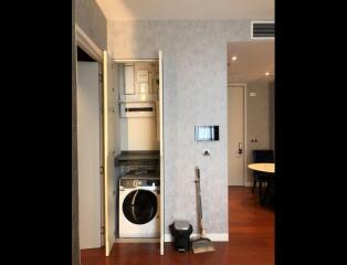 Furnished 1 Bed Condo in Khun By Yoo - Thonglor