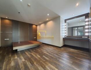 2 Bedroom For Rent in Fifty Fifth Tower Thonglor