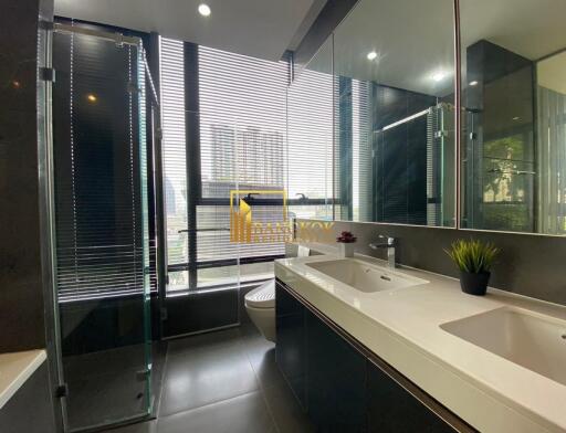 The Esse at Singha Complex  2 Bed Condo For Rent Near MRT