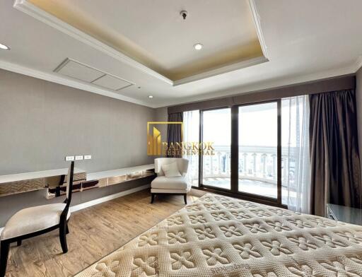 1 Bedroom For Rent in State Tower Sathorn