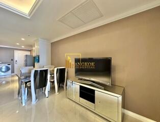 1 Bedroom For Rent in State Tower Sathorn