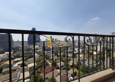 2 Bedroom For Sale in The Crest Sukhumvit 34