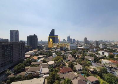 2 Bedroom For Sale in The Crest Sukhumvit 34