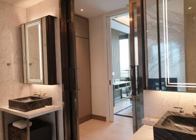 The Residences at Mandarin Oriental  2 Bedroom Luxury Riverside Condo