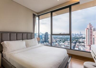 2 Bedroom For Sale in The Lumpini 24 Phrom Phong