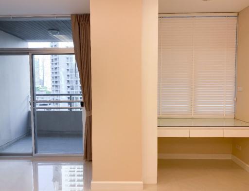 2 Bedroom For Rent in Grand Langsuan Chidlom