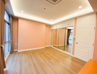 2 Bedroom For Rent in Grand Langsuan Chidlom