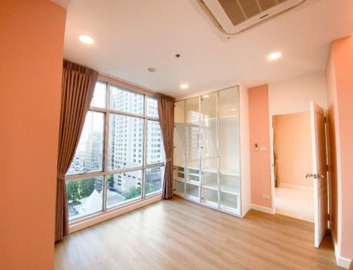 2 Bedroom For Rent in Grand Langsuan Chidlom