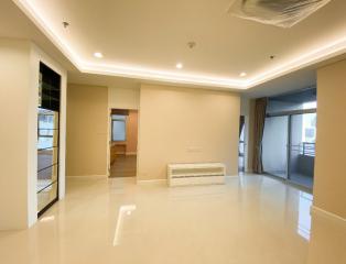 2 Bedroom For Rent in Grand Langsuan Chidlom