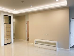 2 Bedroom For Rent in Grand Langsuan Chidlom