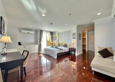 4 Bedroom Duplex Serviced Apartment in Phrom Phong