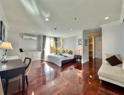 4 Bedroom Duplex Serviced Apartment in Phrom Phong