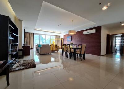 3 Bedroom Serviced Apartment For Rent in Phrom Phong