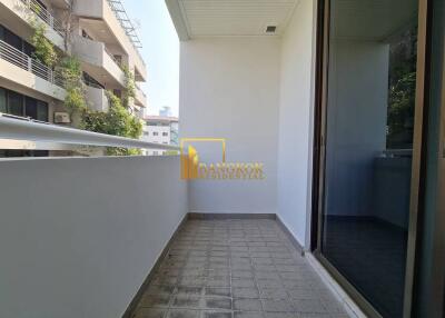 2 Bed Apartment For Rent in Thong Lo