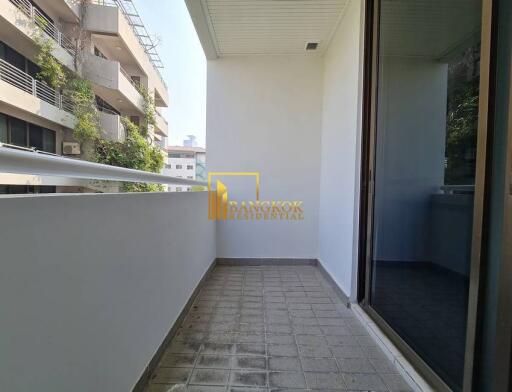 2 Bed Apartment For Rent in Thong Lo