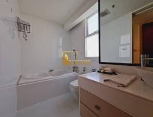 2 Bed Serviced Apartment For Rent in Asoke