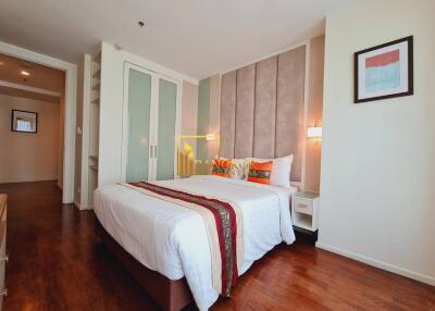 2 Bed Serviced Apartment For Rent in Asoke