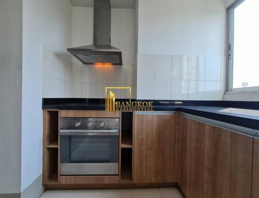 3 Bed Apartment For Rent in Asoke