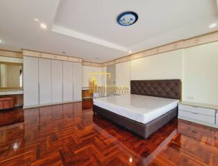 3 Bed Apartment For Rent in Phrom Phong