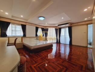 3 Bed Apartment For Rent in Phrom Phong