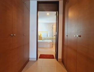 2 Bed Apartment For Rent in Ekkamai