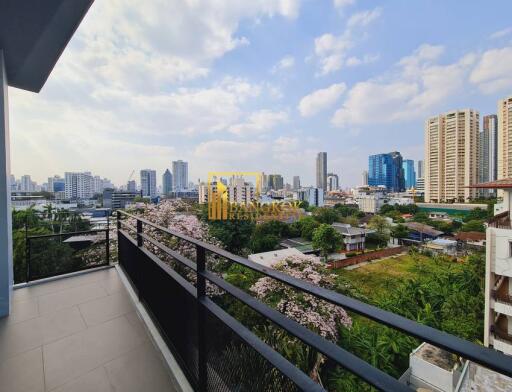 2 Bedroom Apartment For Rent in Ekkamai