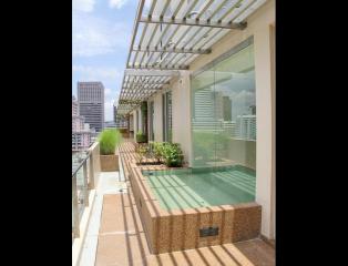 The Legend Saladaeng  3 Bedroom Condo in Silom