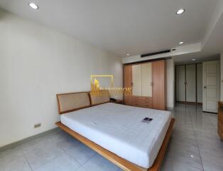 Royal Castle  3 Bedroom Condo in Phrom Phong