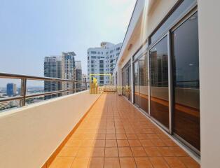 3 Bedroom Apartment For Rent in Phrom Phong