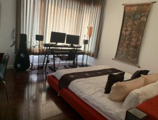 2 Bedroom For Sale in Manhattan Chidlom