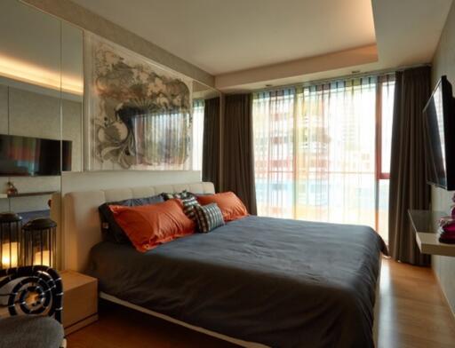 2 Bedroom Condo For Sale in VIA 31 Phrom Phong