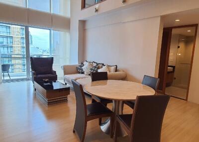 2 Bedroom Duplex For Rent in The Rajdamri