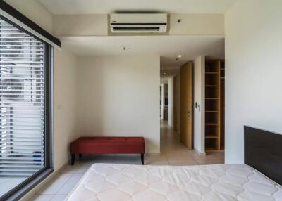 2 Bedroom For Rent in The Lofts Ekkamai
