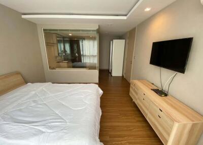 2 Bedroom For Rent in VIA Botani Thonglor