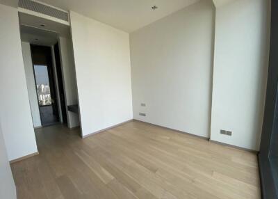 1 Bedroom For Sale in 28 Chidlom