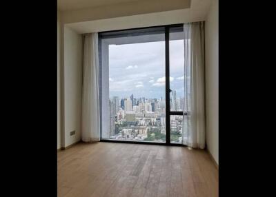 1 Bedroom For Sale in 28 Chidlom