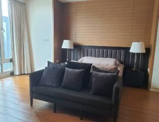 3+1 Bedroom For Rent in The Park Chidlom