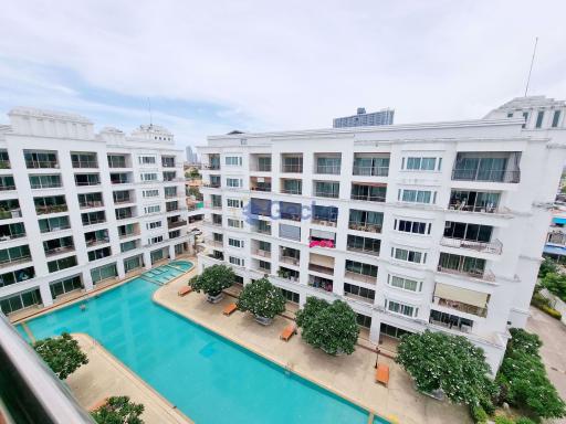 2 Bedrooms Condo in Platinum Suites Jomtien C010009