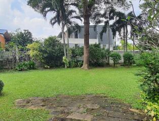 4 Bedroom House For Sale in Pattanakarn