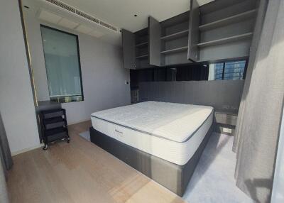 2 Bedroom For Rent in Ashton Silom