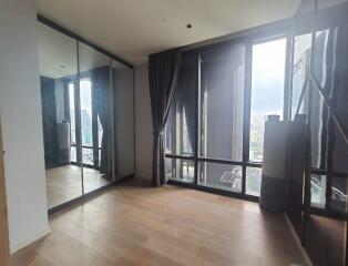 2 Bedroom For Rent in Ashton Silom