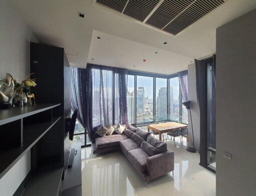 2 Bedroom For Rent in Ashton Silom